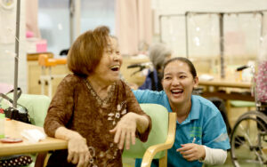 正社員：介護スタッフ（日勤のみ）