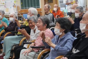 敬老会を開催しました